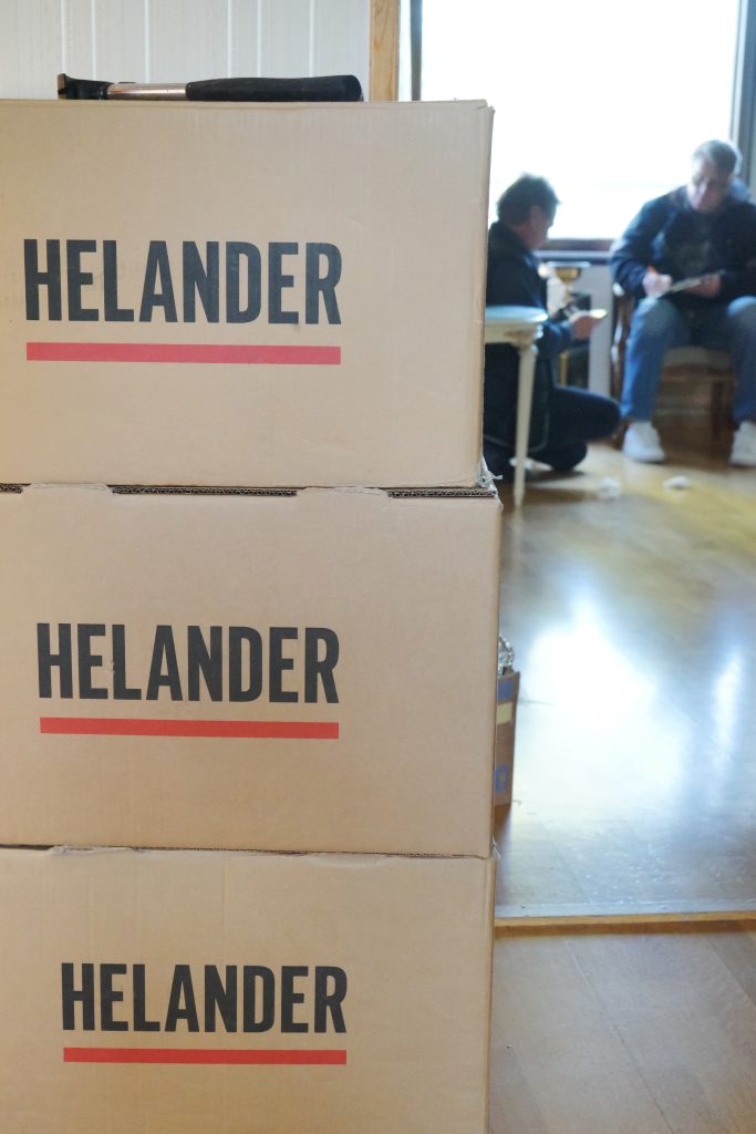 Huutokauppa Helander arviointikäynti ja kotien tyhjennyspalvelu